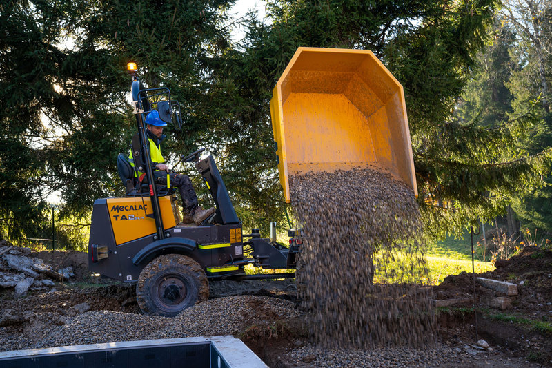 MECALAC-TA2S Sleator Plant 5