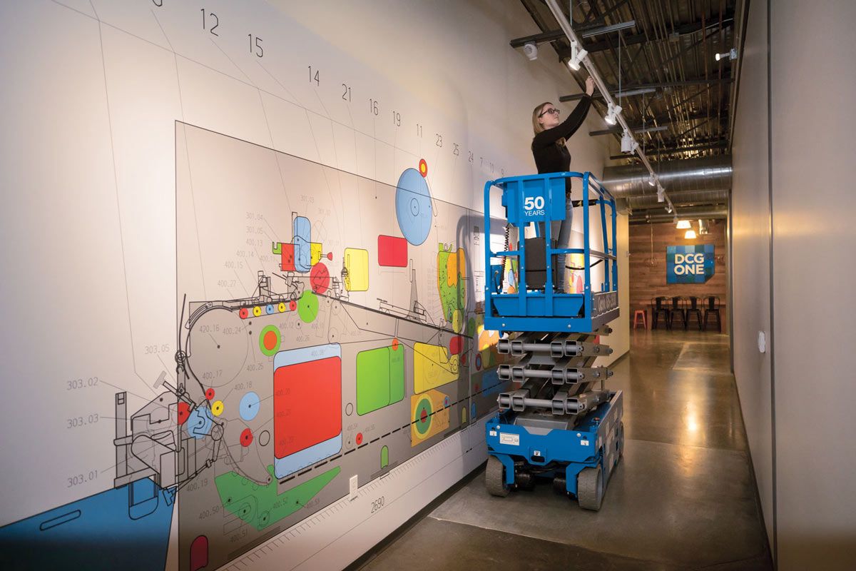 Genie GS-1930 & GS-1930 E-Drive Electric Scissor Lift 2