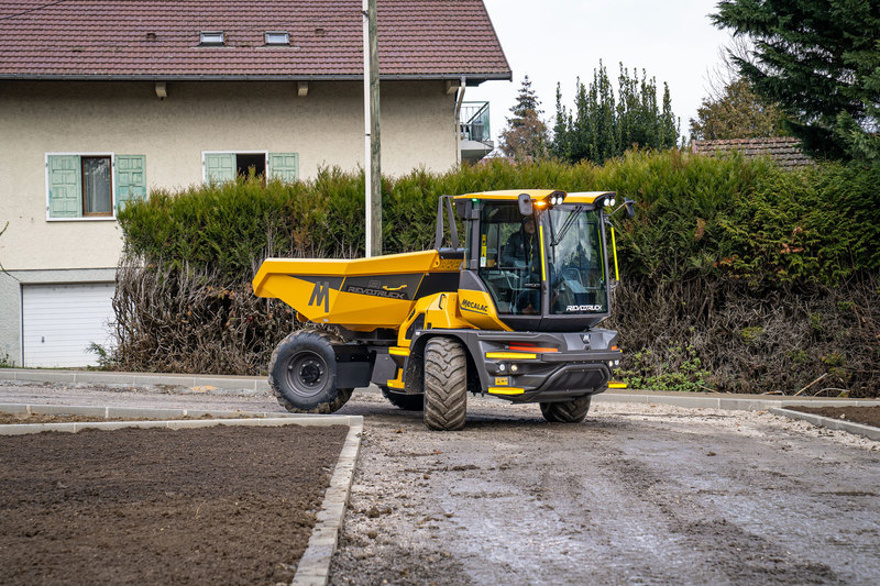 MECALAC-Revotruck9-Job_site-1-Copyright_Mecalac-72dpi-web-10983 (1)