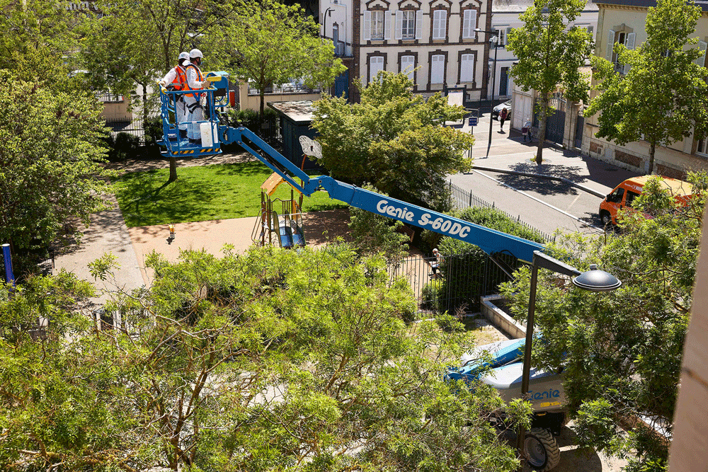 s-60-dc-elevated-city-centre-playground-med-resc10232253c6b459c8d32111b25e1e8d6 (2)