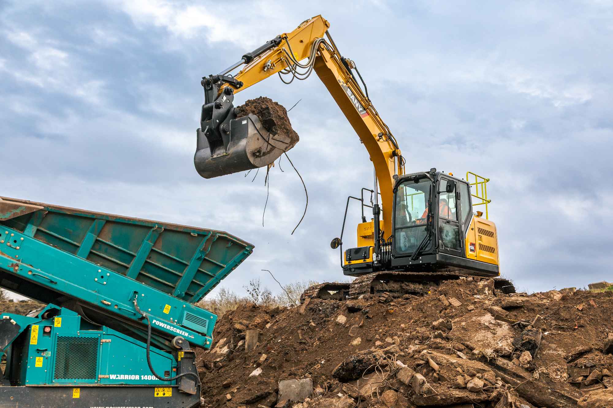 sany_sy135c_3_2025_300dpi