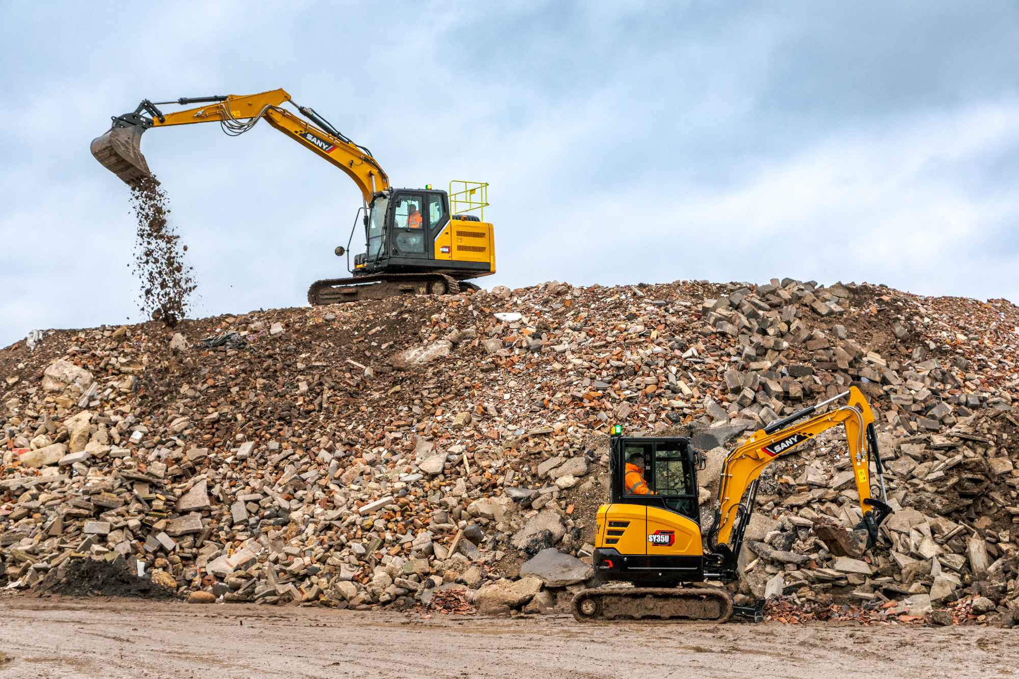 sany_sy135c_sy35u_1_2025_300dpi