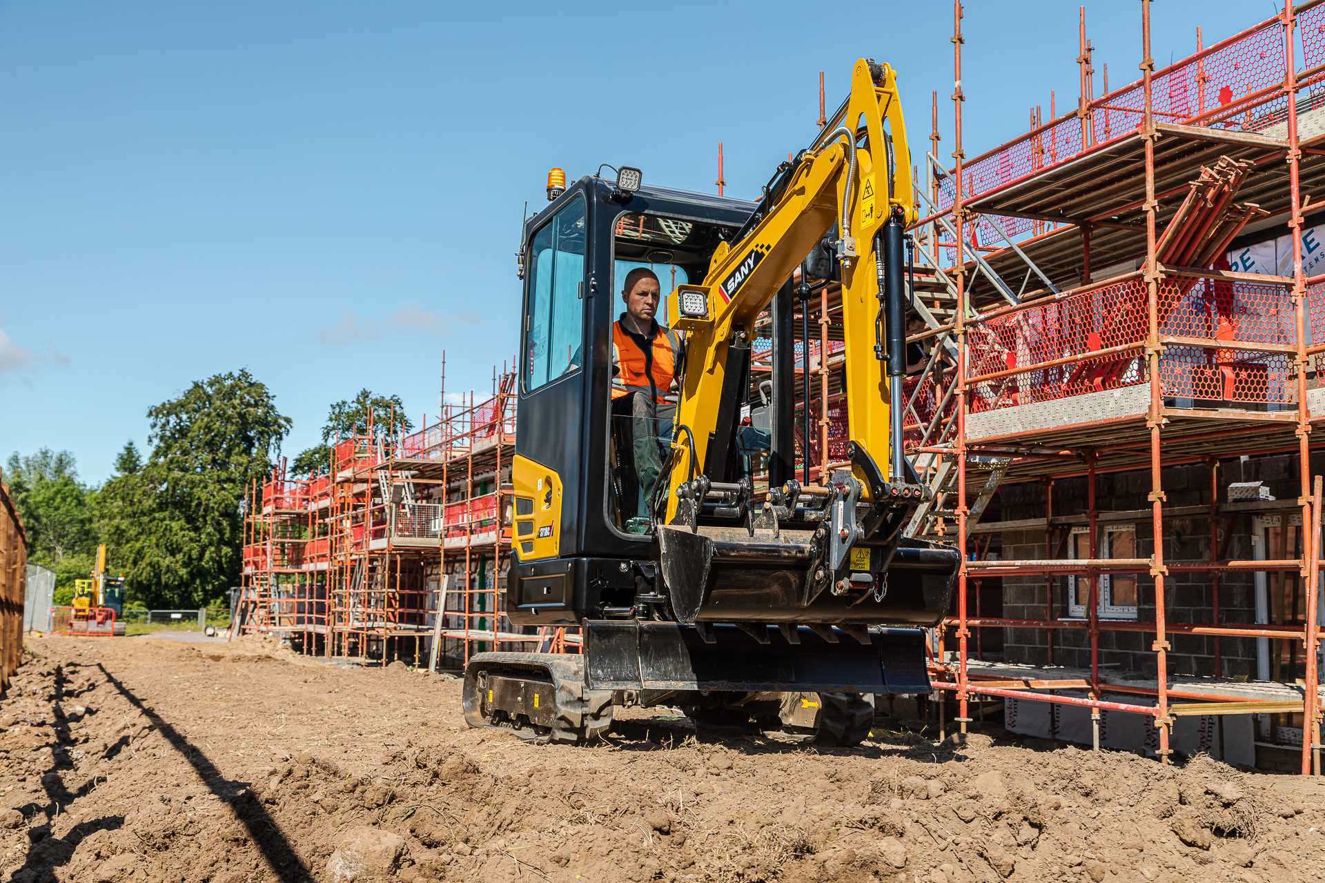 sany_sy18c_12_72dpi_2022