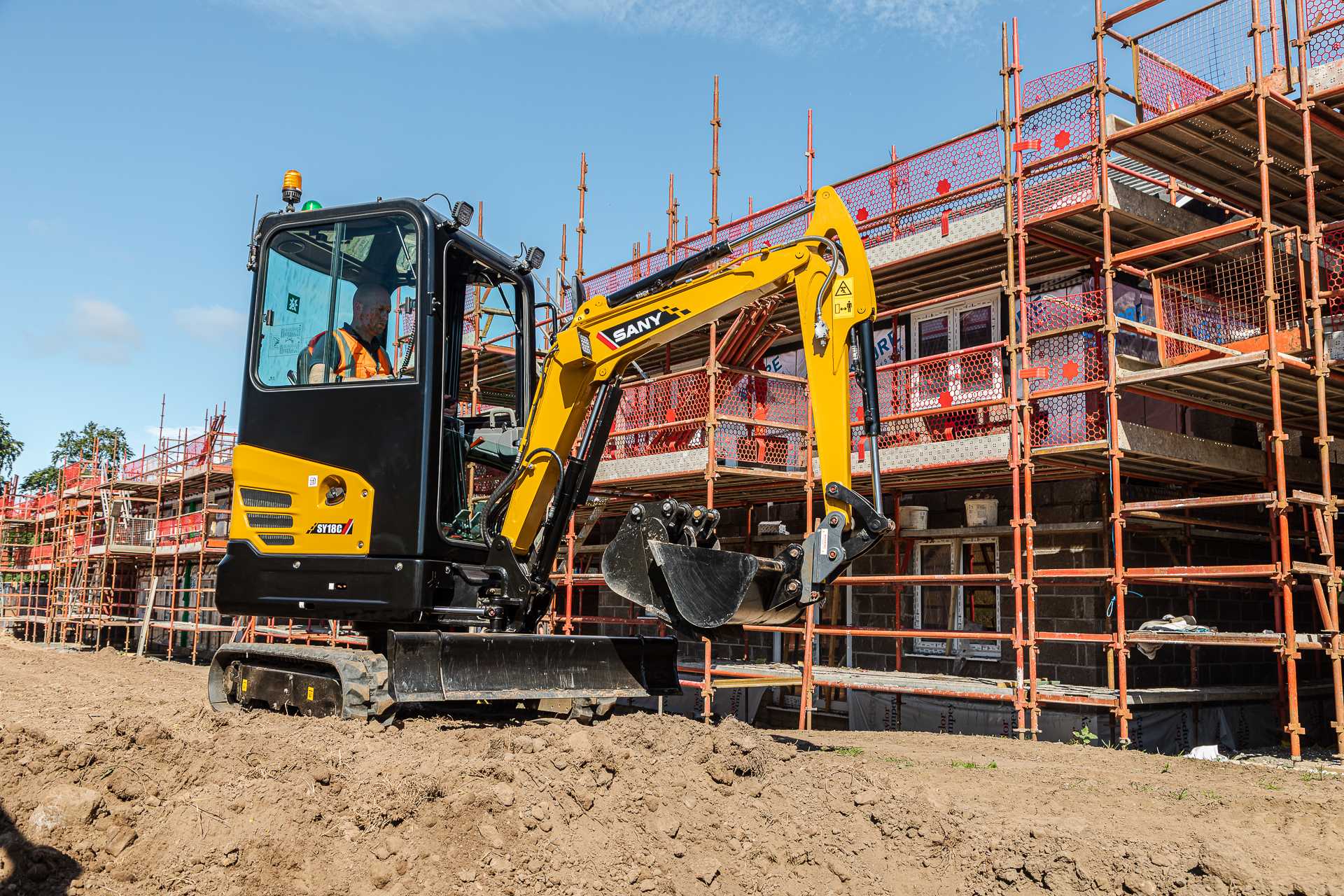 sany_sy18c_13_72dpi_2022