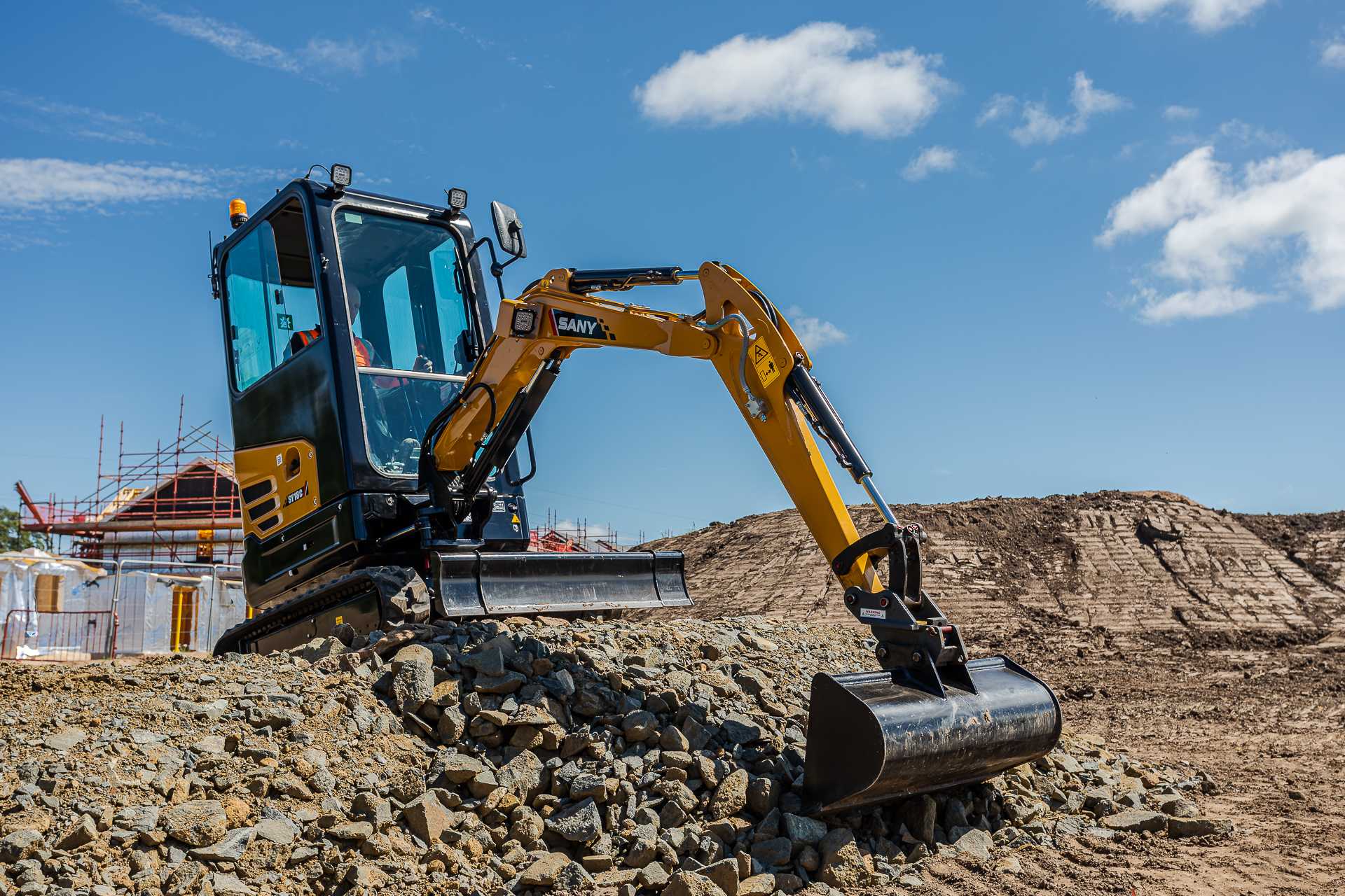 sany_sy18c_14_72dpi_2022