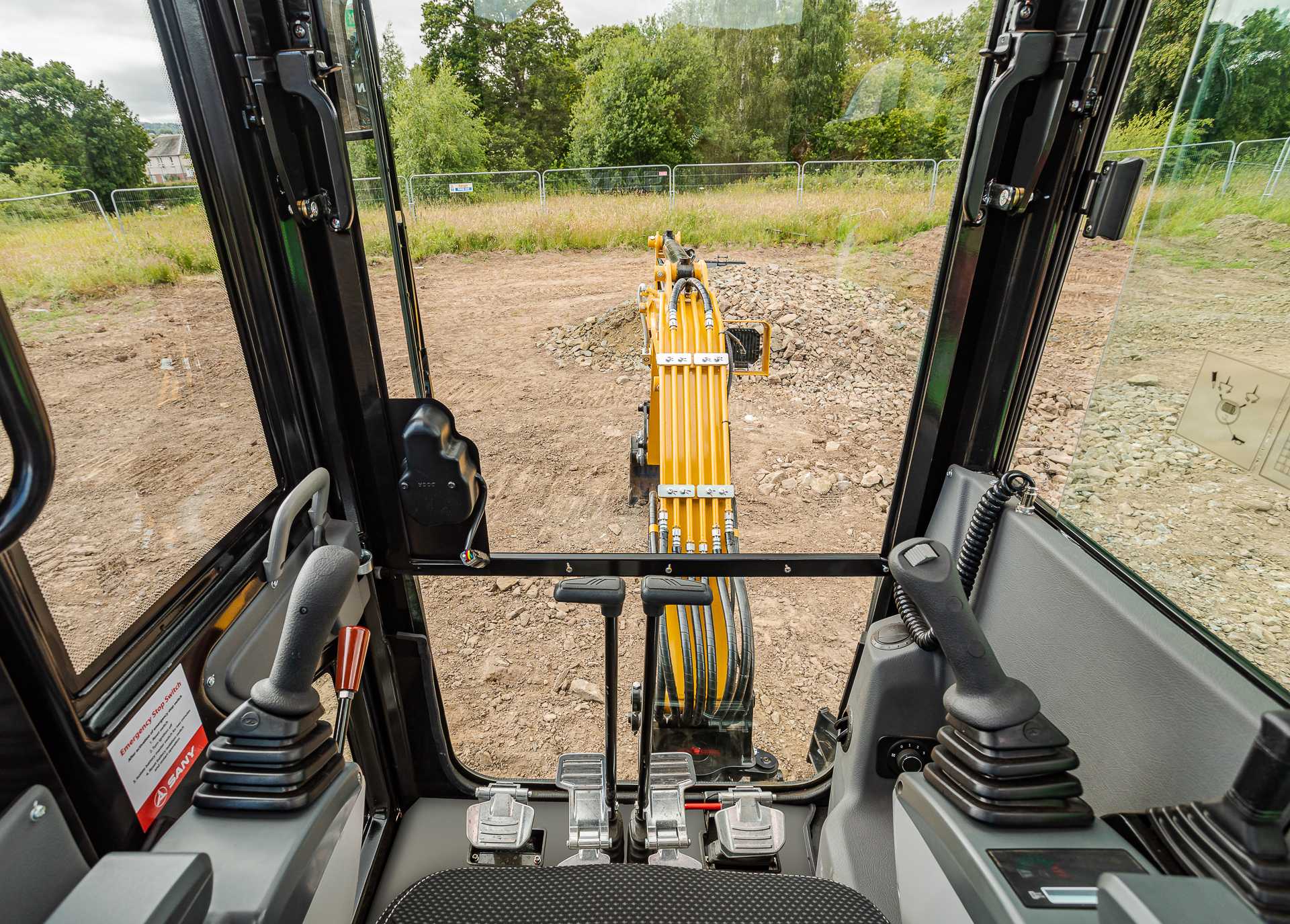 sany_sy18c_22_72dpi_2022