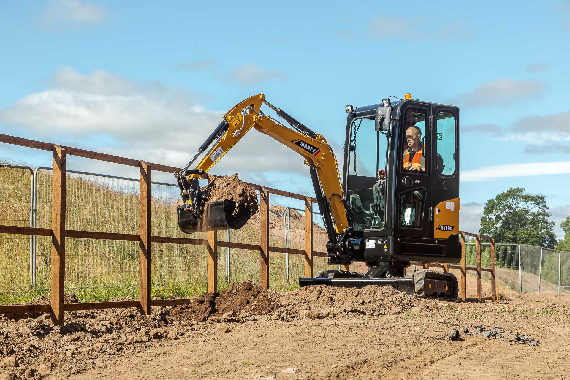 sany_sy18c_8_72dpi_2022