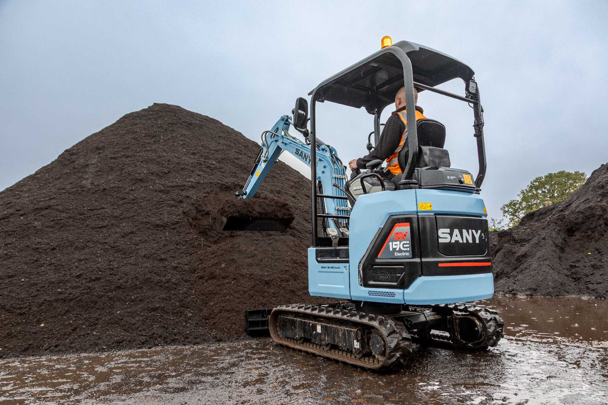 sany_sy19e_12_2025_300dpi