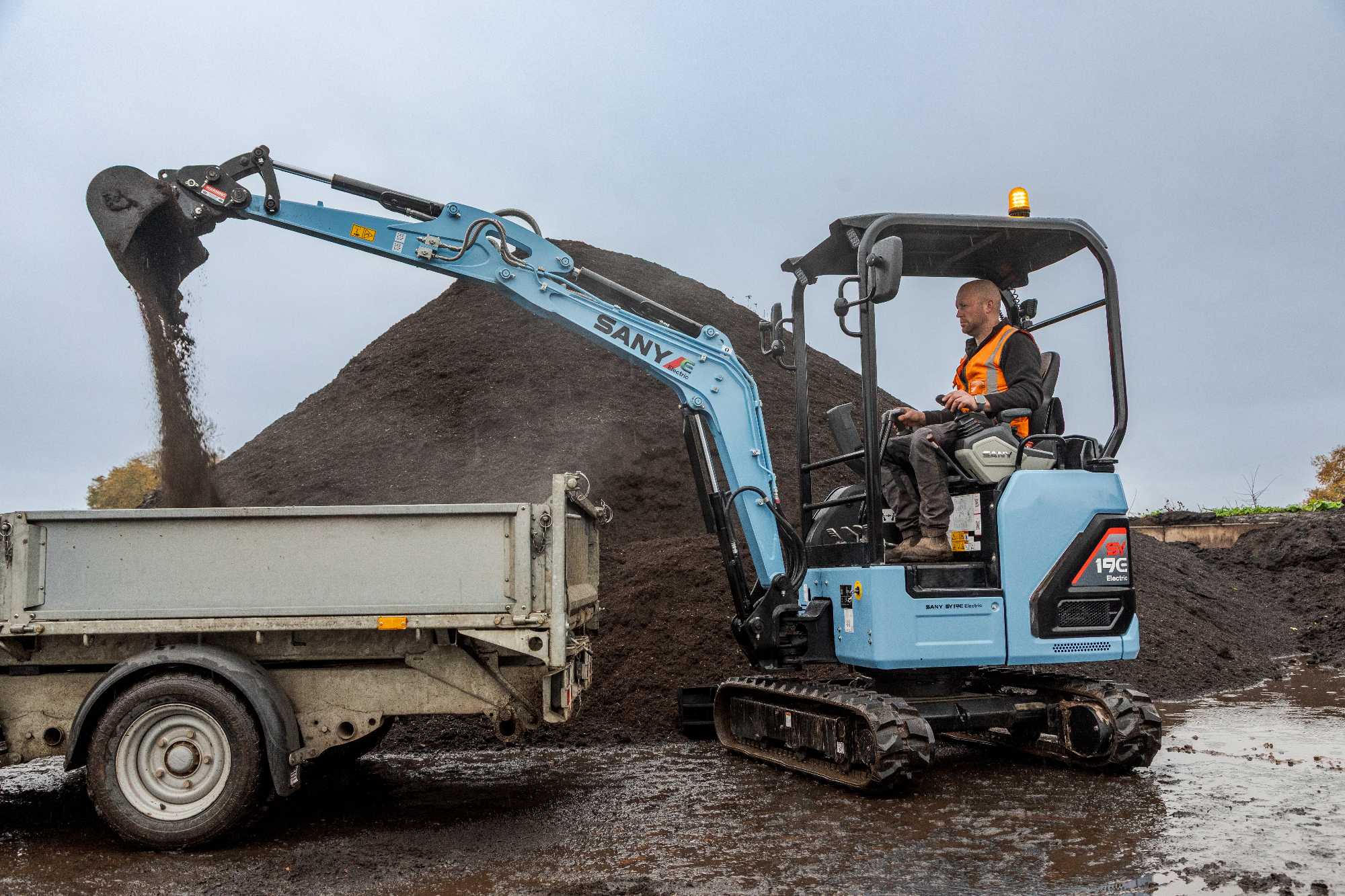 sany_sy19e_13_2025_300dpi