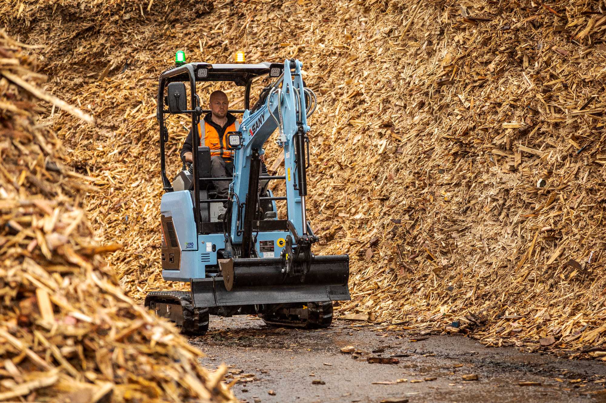 sany_sy19e_9_2025_300dpi