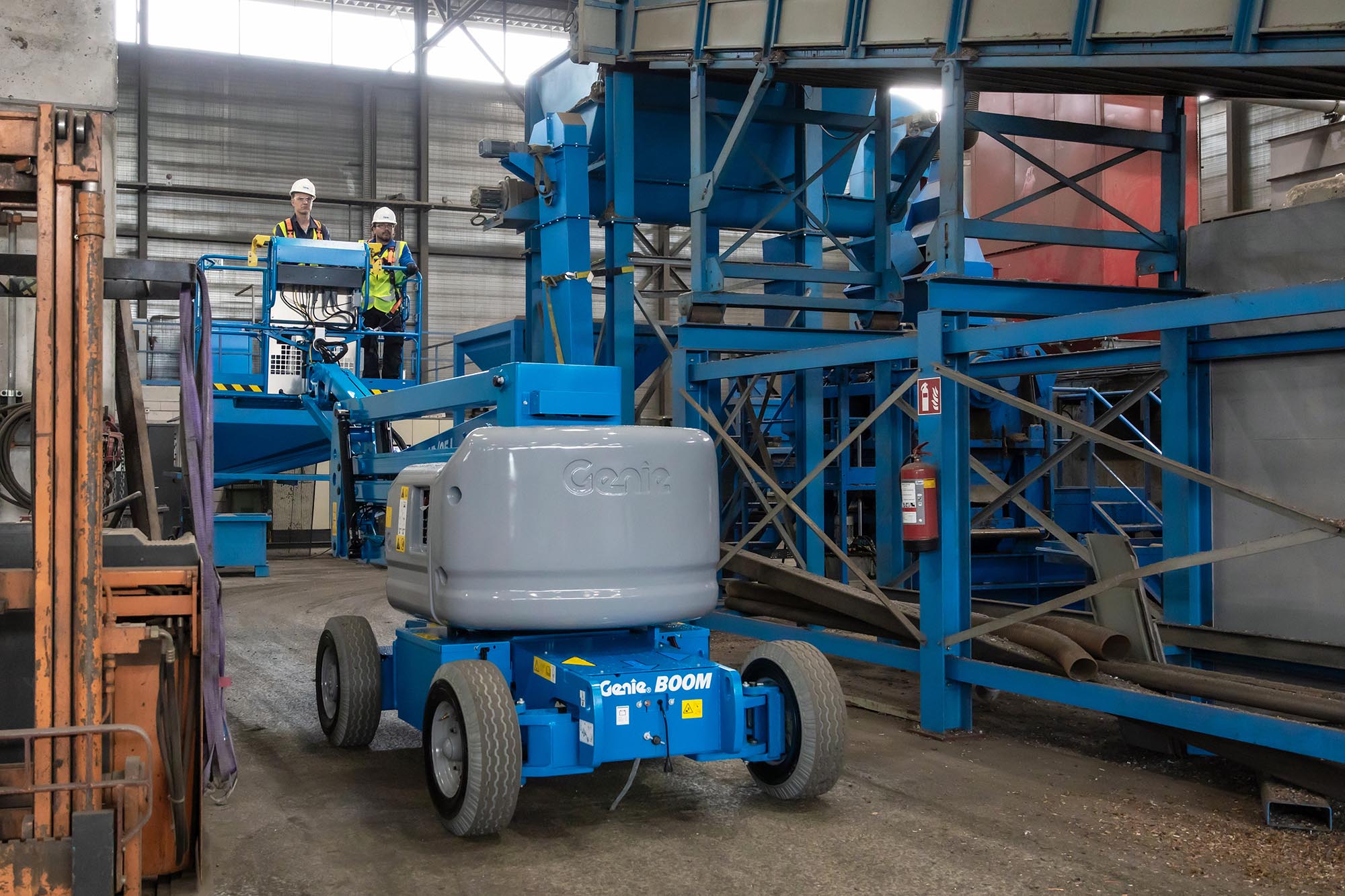 z-45-25j-dc_scrap-yard_narrow-access_1_low54e6db2dd580434bb3158093bea70266